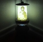 ΗΛΕΚΤΡΙΚΟ ΚΑΝΤΗΛΙ ΜΕ ΤΟΝ ΑΓΙΟ ΑΡΤΕΜΙΟ ΜΙΚΡΟ