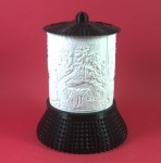 ΗΛΕΚΤΡΙΚΟ ΚΑΝΤΗΛΙ ΜΕ ΤΗΝ ΓΕΝΝΗΣΗ ΤΟΥ ΙΗΣΟΥ ΜΑΥΡΟ