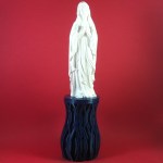 Άγαλμα Παναγίας σε καντήλι κορμό μπλε