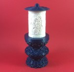 ΗΛΕΚΤΡΙΚΟ ΚΑΝΤΗΛΙ ΜΕ ΤΗΝ ΑΓΙΑ ΟΙΚΟΓΕΝΕΙΑ ΜΙΚΡΟ ΜΠΛΕ