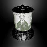 ΗΛΕΚΤΡΙΚΟ ΚΑΝΤΗΛΙ ΜΕ ΤΟΝ ΑΓΙΟ ΠΑΧΩΜΙΟ