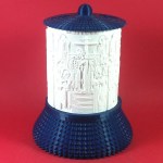 ΗΛΕΚΤΡΙΚΟ ΚΑΝΤΗΛΙ ΜΕ ΤΗΝ ΥΨΩΣΗ ΤΟΥ ΤΙΜΙΟΥ ΣΤΑΥΡΟΥ ΜΠΛΕ