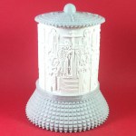 ΗΛΕΚΤΡΙΚΟ ΚΑΝΤΗΛΙ ΜΕ ΤΗΝ ΥΨΩΣΗ ΤΟΥ ΤΙΜΙΟΥ ΣΤΑΥΡΟΥ ΜΑΡΜΑΡΟ